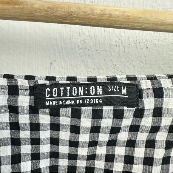 Cotton On Gingham Cold Shoulder Long Sleeve Button Down Top Size Medium - Picture 3 of 9